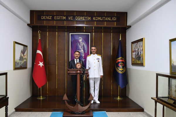 Vali Aktaş’tan Tümamiral Darcan’a ziyaret