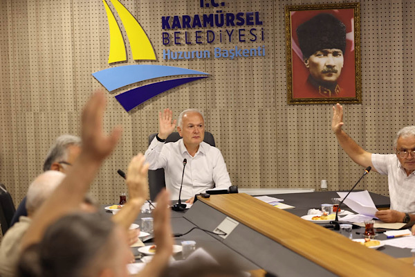 Karamürsel Meclisi’nde imar planı tadilatları görüşüldü