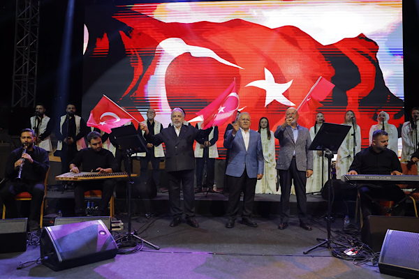 Büyükkılıç, Fuar38’de Kayserililerle bir araya geldi