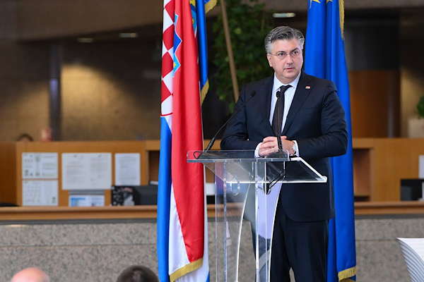 Plenkovic: Bih’deki hırvatlara 36 milyon avroluk destek sağlanacak