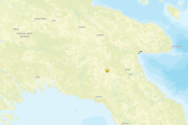 Papua Yeni Gine’de deprem
