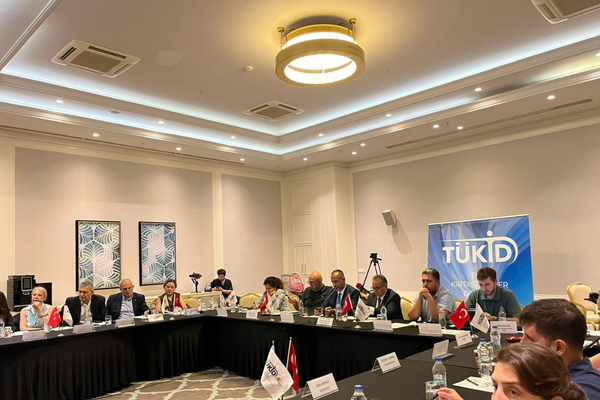 Kırtasiye sektörünün gündemi çalıştayda ele alındı
