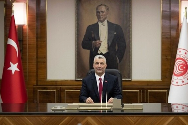 Bakan Bolat: Türkiye’yi küresel e-ticaretin güçlü aktörlerinden biri haline getireceğiz