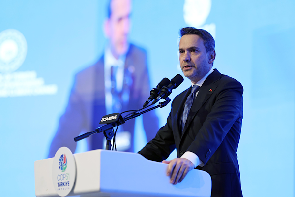 Bayraktar: Doğru finansman mimarisiyle daha temiz bir geleceği çocuklarımıza bırakabiliriz