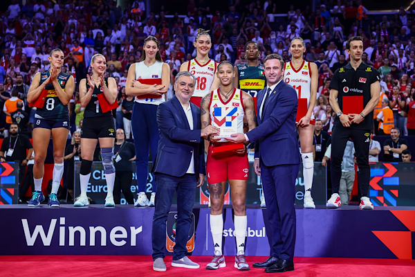 EuroVolley 2026’da MVP Ödülü sahibine ulaştı