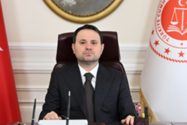 Bakan Gürlek: Bağışların istismarına müsamaha göstermiyoruz