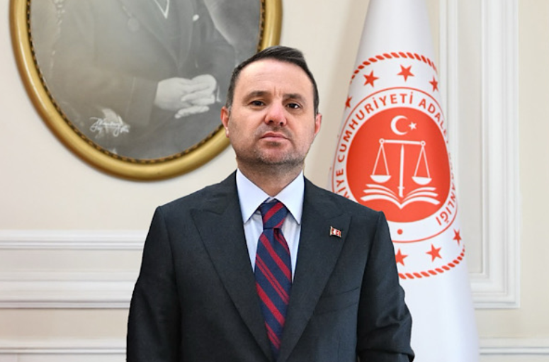 Gürlek: İzmir’in düşman işgalinden kurtuluşunun 104’üncü yıl dönümü kutlu olsun