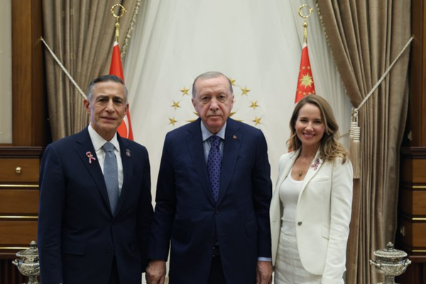 Cumhurbaşkanı Erdoğan, ABD Temsilciler Meclisi Üyesi Issa’yı kabul etti