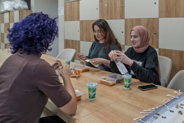 İzmir’de üniversiteli kız öğrenciler için aylık barınma ücreti 2 bin TL