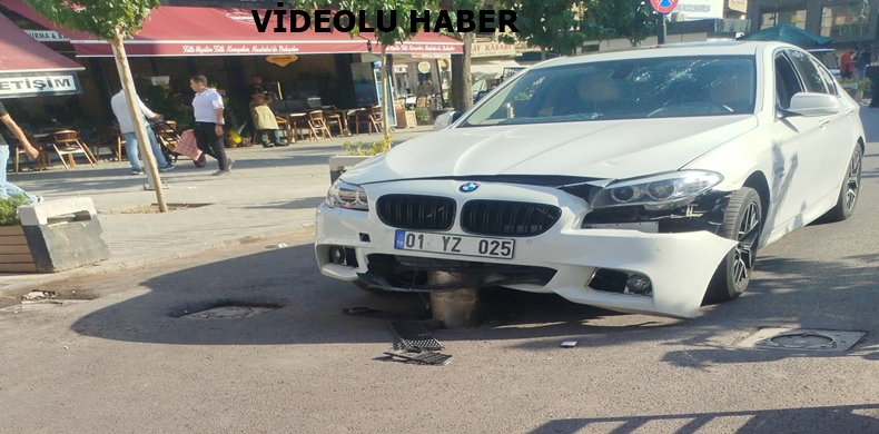 Şanlıurfa’da Otomobil Bariyerlere Çarptı