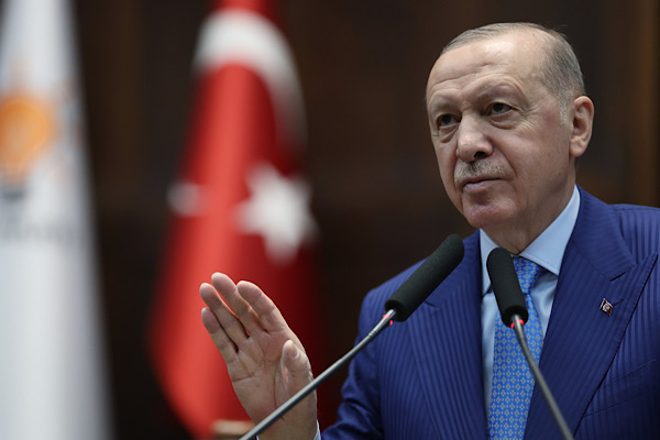 Cumhurbaşkanı Erdoğan, Rize'de komşularını ziyaret etti