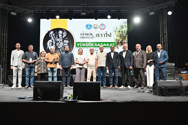 Gemlik Zeytini Festivali'nde 1 kilo zeytin 77 bin liraya satıldı