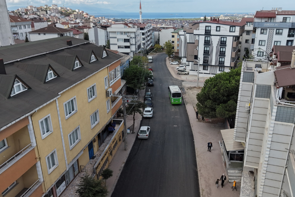 Çayırova’da Pir Sultan Abdal Caddesi’nin üstyapısı yenilendi