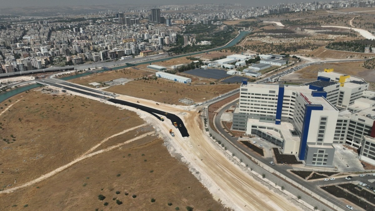 EHİR HASTANESİ YOLUNDA ASFALT SERİMİ BAŞLADI