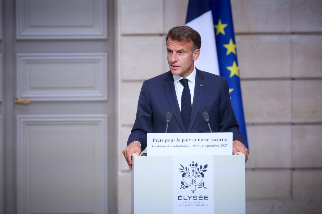 Macron’dan Catherine Ringer için taziye mesajı