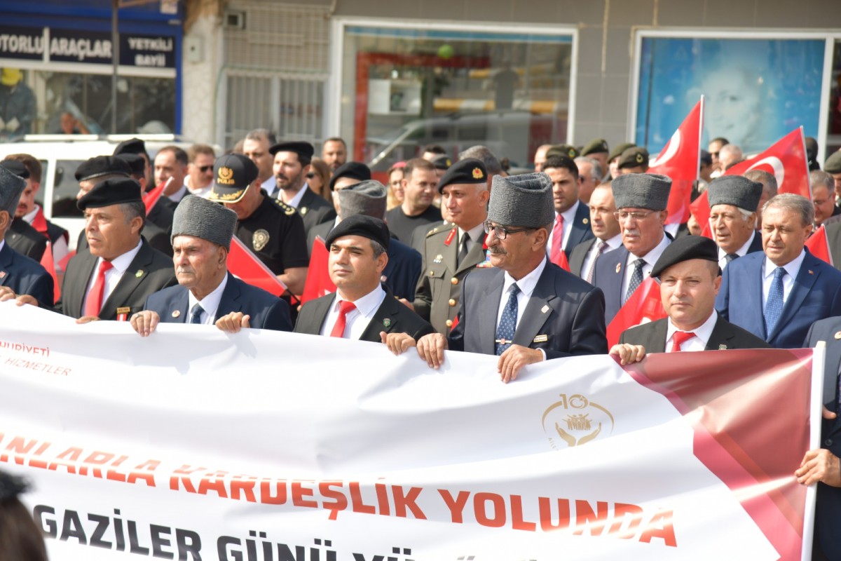 ŞANLIURFA’DA KAHRAMANLAR KARDEŞLİK YOLUNDA YÜRÜYÜŞÜ GERÇEKLEŞTİRİLDİ