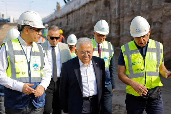 Kartal Katlı Kavşağı’nda çalışmalar yüzde 60’ı geçti