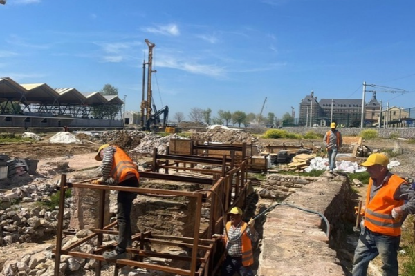 Haydarpaşa Garı’nda ahşap kazıkların yüzde 80’i yok oldu