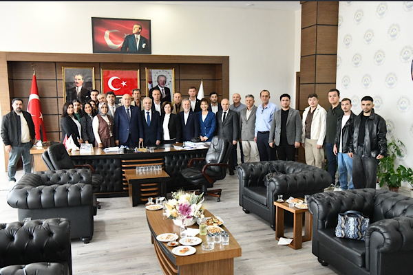 AK Parti Çanakkale Milletvekili Gider, Keşan Belediyesi'ni ziyaret etti