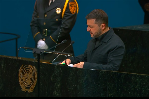 Zelenski: Rusya 8 binden fazla Kuzey Kore askerini ülkesine konuşlandırdı