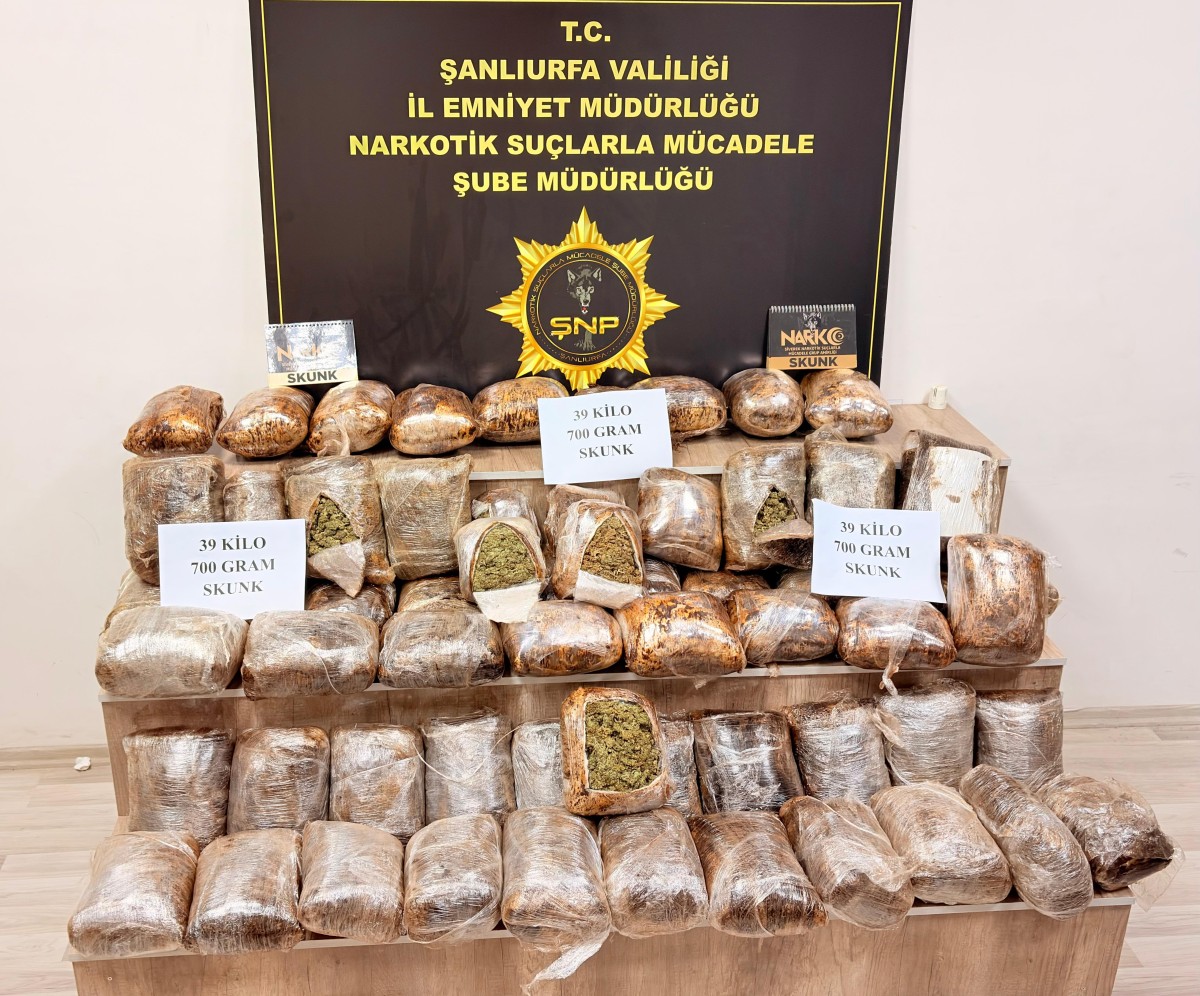 Şanlıurfa’da Yolcu Otobüsünde 39 Kilo 700 Gram Skunk Ele Geçirildi