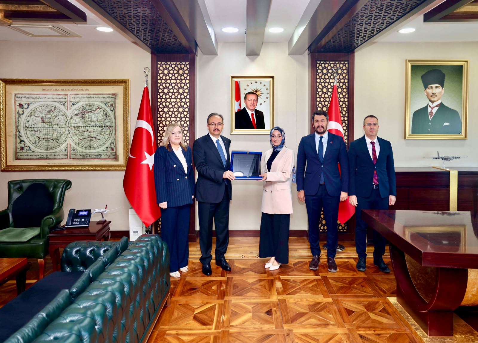 Ahilik Sancağı, Siirt Valisi Kızılkaya’ya takdim edildi