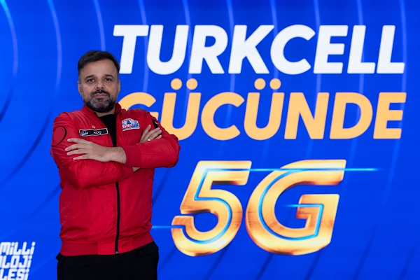 Turkcell TEKNOFEST’te geleceğin teknolojilerini gençlerle buluşturdu