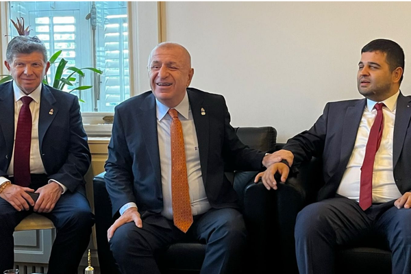 Zafer Partisi heyetinden Kocaeli Barosu’na ziyaret
