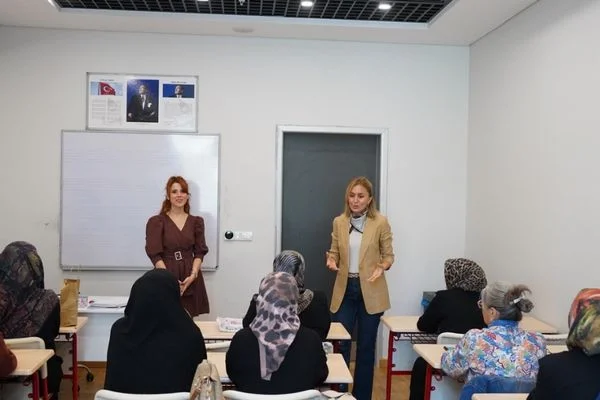 Beylikdüzü’nde okuma yazma kurslarında yeni dönem başladı