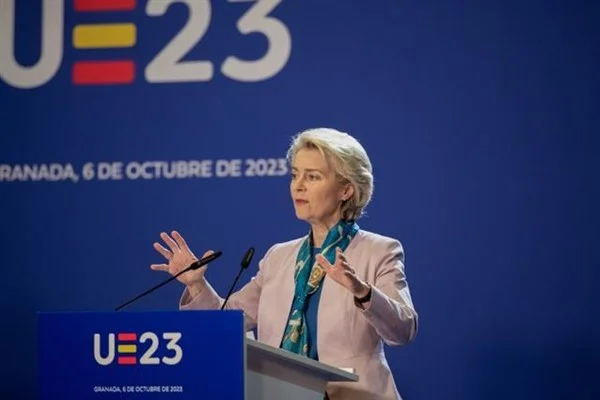 Von der Leyen, Riyad Havalimanı’na yönelik saldırıyı kınadı