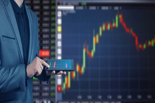BIST 100 bankacılık hisselerinin desteğiyle yükseldi