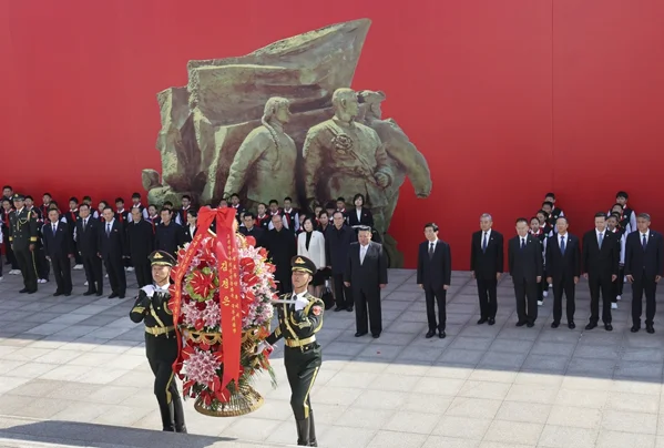 Kim Jong Un’dan Çin’e ziyaret: Gündemde dostluk ve iş birliği