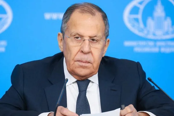 Bakan Lavrov, Cezayir Dışişleri Bakanı A. Attaf ile görüştü