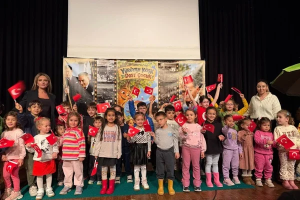 Yalova’da çocuklar Yürüyen Köşk’ün hikayesiyle buluştu