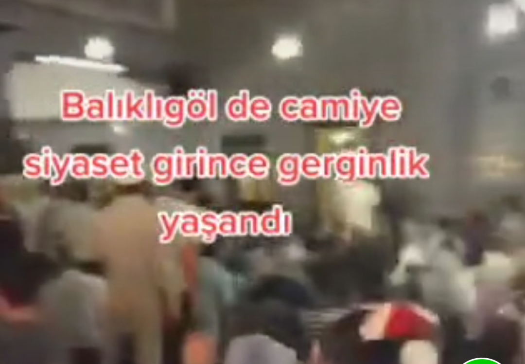 Urfa'da Camii'nde Siyaset Konuşulunca Kavga Çıktı İddiası