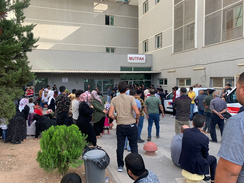 Şanlıurfa'da Sünnet olacak çocuk otomobilin altında ezilerek öldü