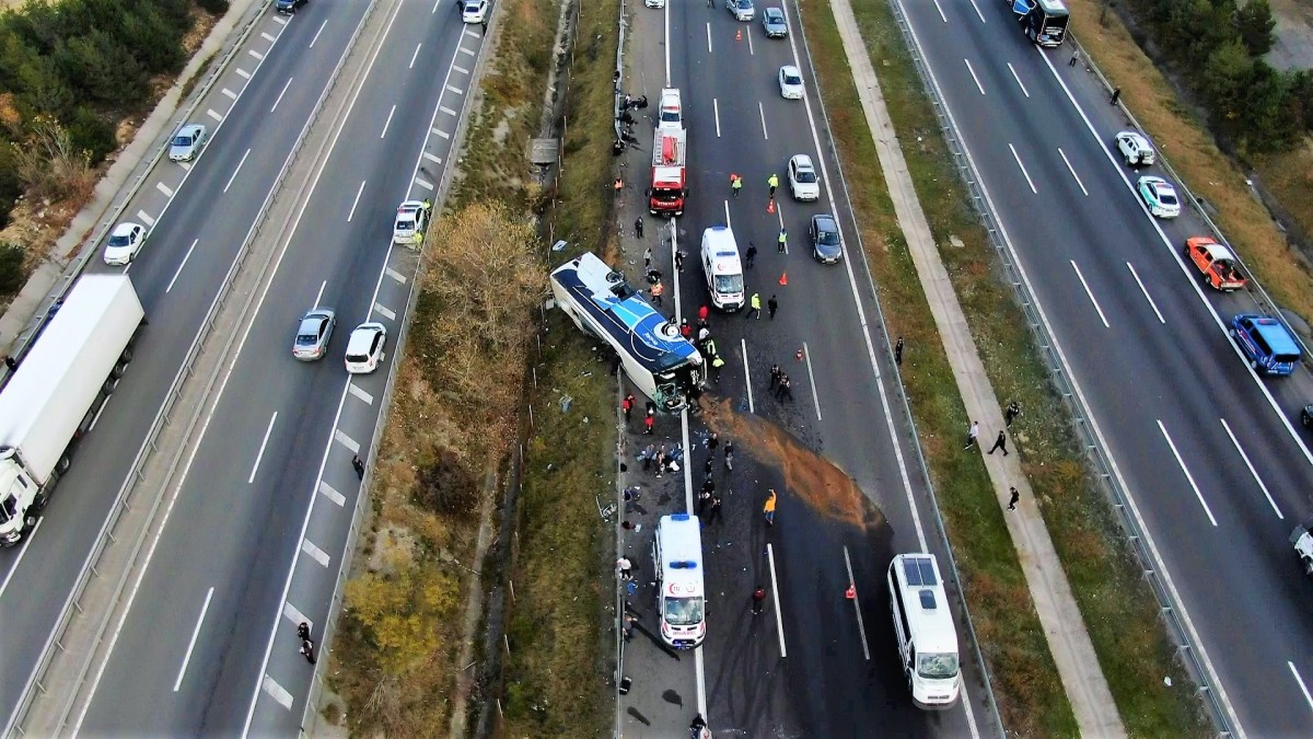 Katliam gibi kaza çok sayıda ölü ve yaralı var