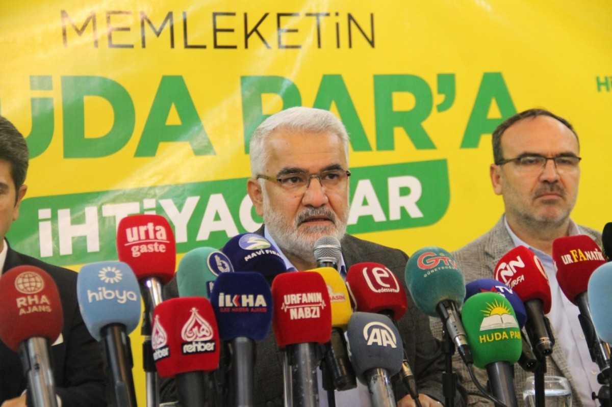 HÜDA PAR Genel Başkanı Zekeriya Yapıcıoğlu, yerel basınla buluştu