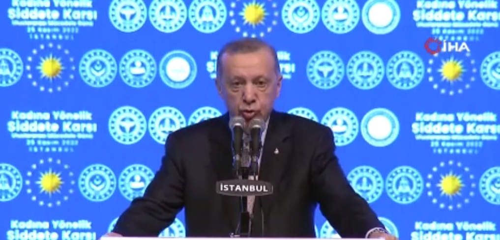 Cumhurbaşkanı Erdoğan, teröristlerle kol kola girip Kandil’de dolaşanlar bu milletin oylarının temsilcisi olamaz”  
