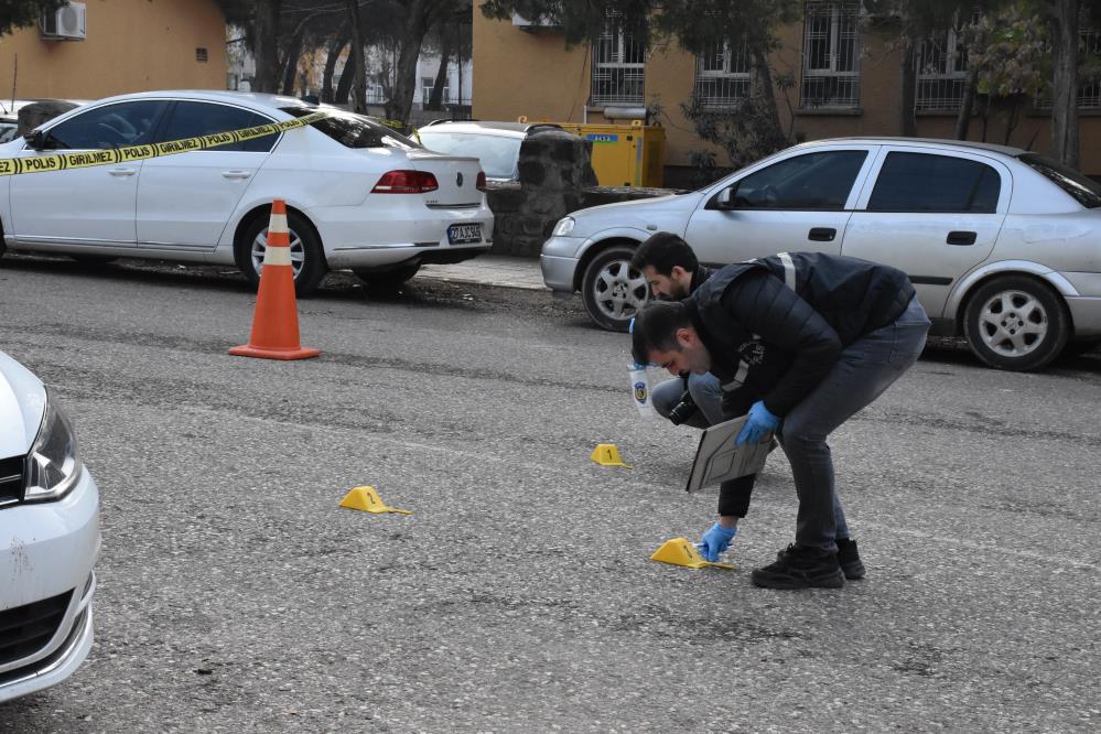 Şanlıurfa'da Sokak ortasında silahlı saldırıya uğrayan kişi ağır yaralandı