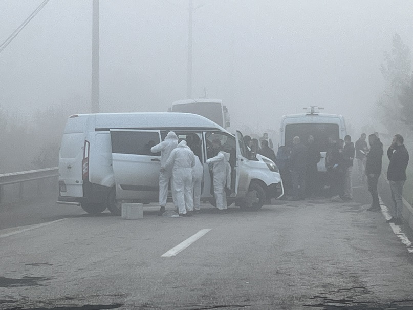 Diyarbakır'da çevik kuvvet polislerini taşıyan servis aracının geçişi sırasında patlama