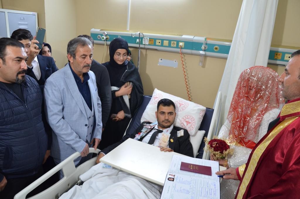 Şanlıurfa’da Hastane odasında nikah