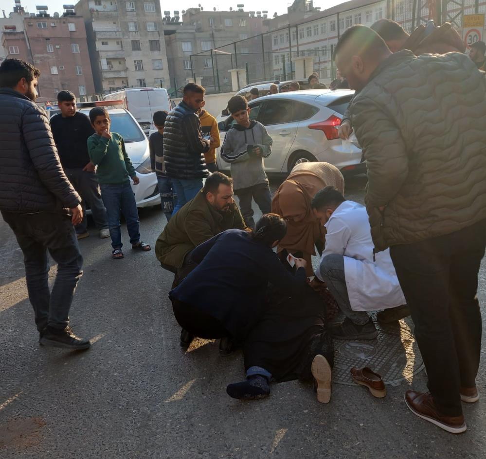 Şanlıurfa'da Minibüsün çarptığı kadın ağır yaralandı