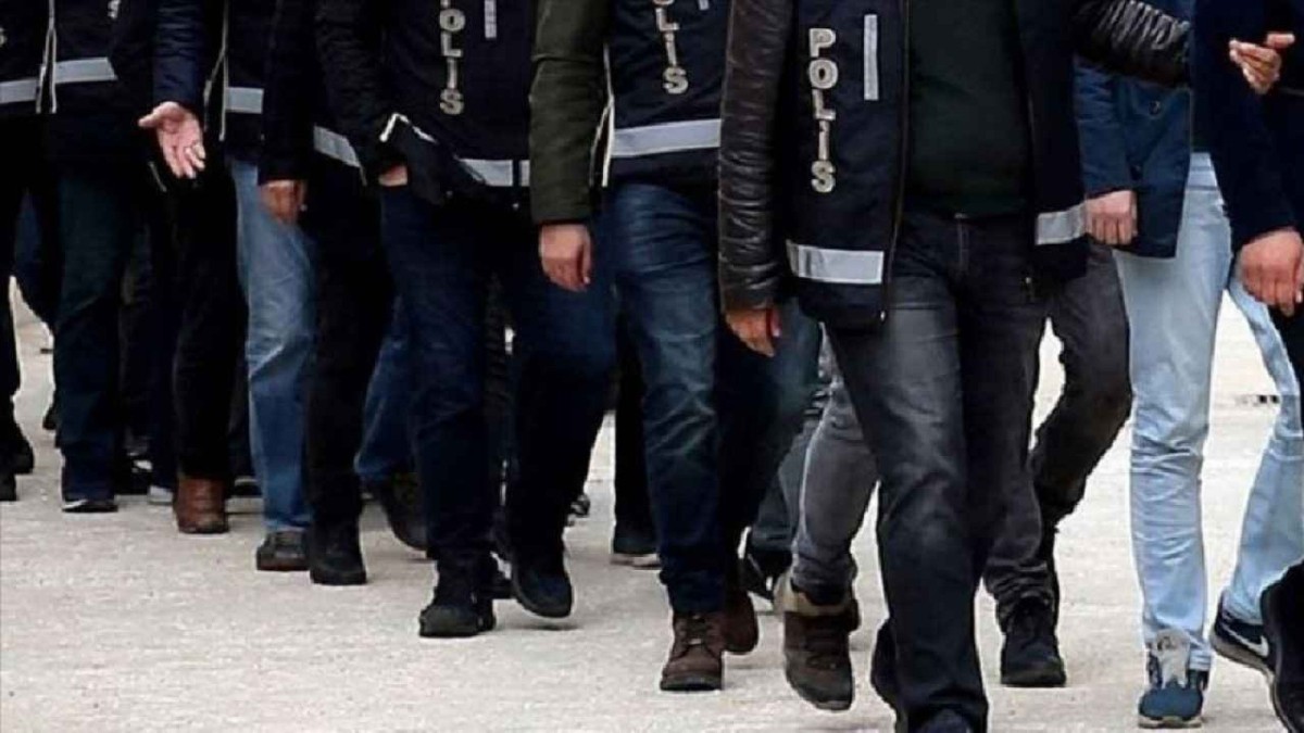  ″Kökünü Kurutma Operasyonu″nda yakalanan 62 şüpheli tutuklandı