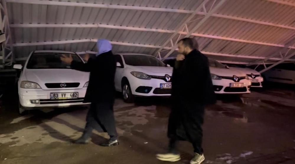 Siverek’te Oto Galericiler Sitesi'nin çatısı çöktü, onlarca araç altında kaldı