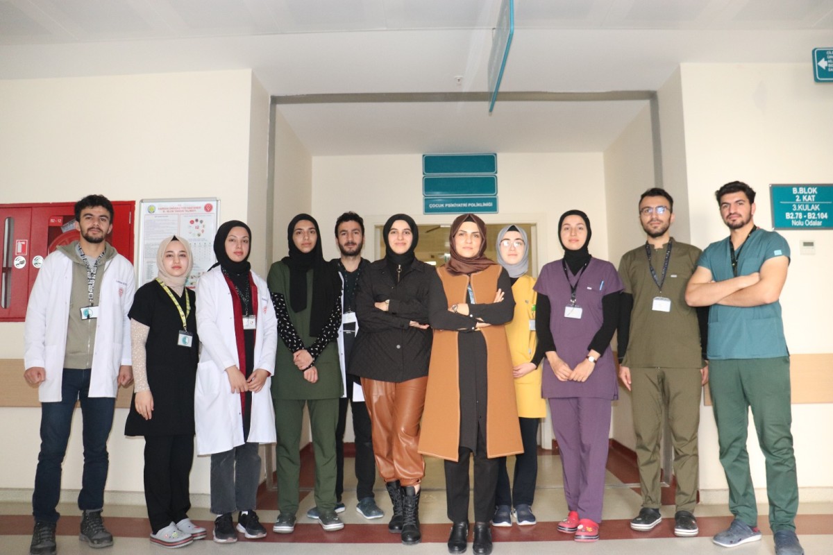  Dr. Kılıçaslan: Depremden Etkilenen Çocuklar Psikolojik Destekle Süreci Kolay Atlatabilir