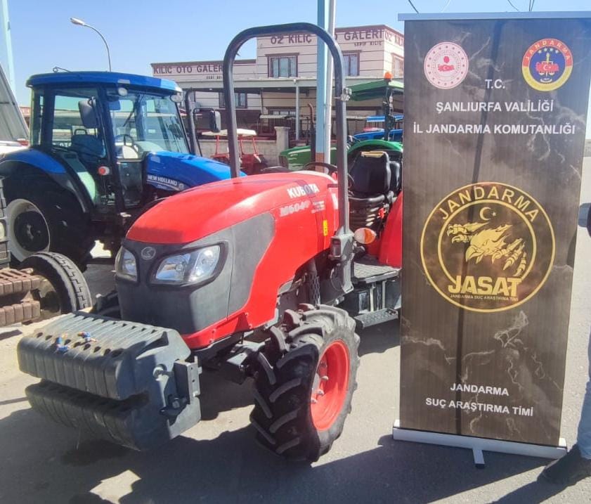 Çalıntı Traktörler Urfa'da Ele Geçirildi 
