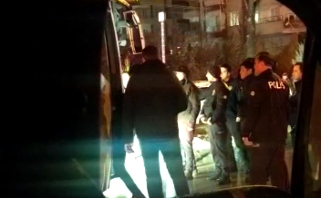 Urfa Polisi Otobüs Dolusu Kaçak Göçmen Yakaladı