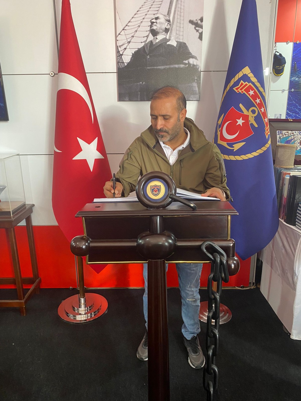 Murat Uygur, '18 Mart Çanakkale Zaferi ve Şehitleri Anma Günü' dolayısıyla mesaj yayınladı.