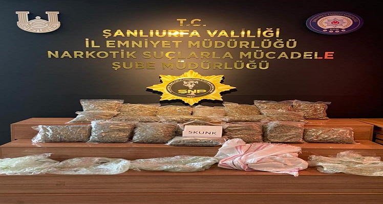 Şanlıurfa'da 15 kilo 800 gram sentetik uyuşturucu ele geçirildi, 1 zanlı yakalandı